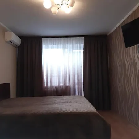 Аппартаменты На Бутырина Kremenchuk Exterior photo